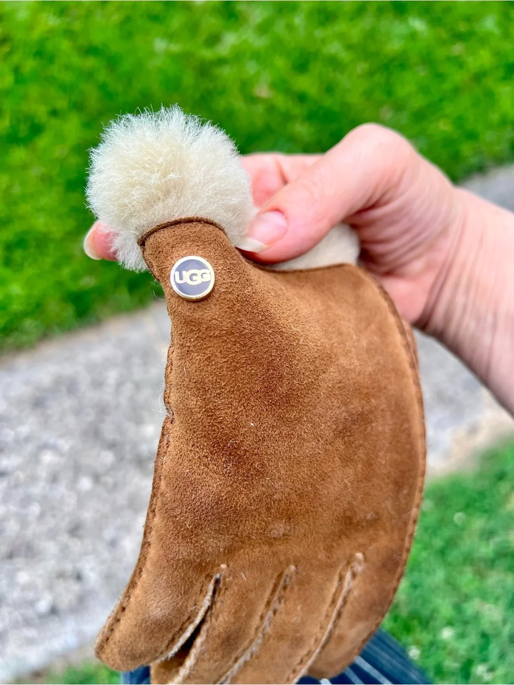 One Single Left Hand Glove Only UGG suede shearling sheepskin Spain M